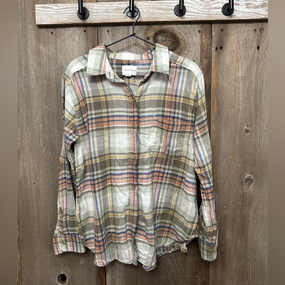 American Eagle Oversized Distressed Button Down Shirt Olive Green Small Women’s